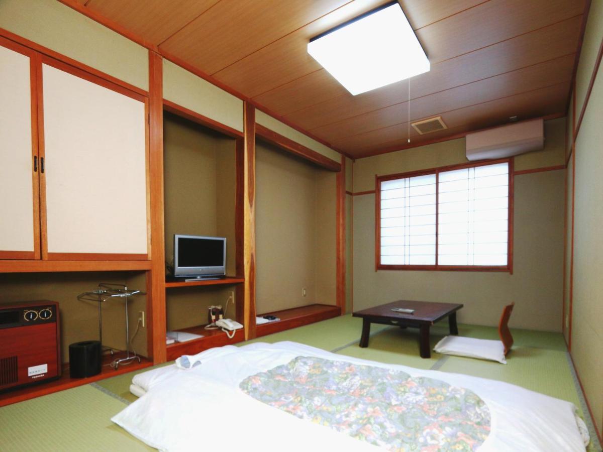 Nanakuraso Ryokan 2*